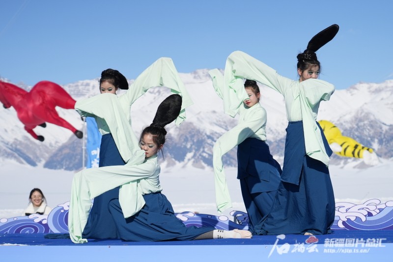 感受蓝冰之美 体验冰雪快乐 赛里木湖景区推出春节系列活动